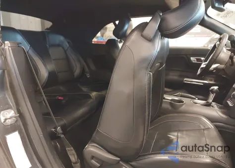 2019 Ford Mustang Ecoboost Premium z USA, uszkodzony, nr VIN 1FATP8UH3K5159257